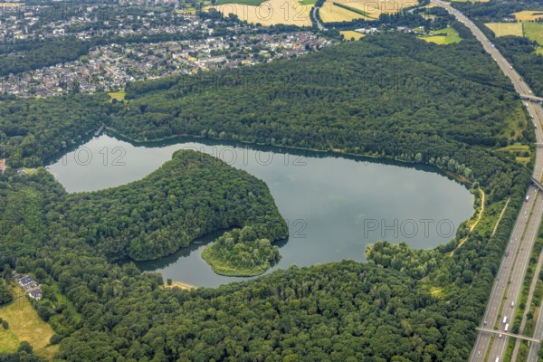 Aerial view, forest lake, Bärl, Duisburg, city limits of Mörs, Ruhr area, North Rhine-Westphalia, Germany, motorway A42, DE, Europe, aerial view, aerial photography, aerial photography, Mörs, lake, overview, bird's eye view, forest area, birds-eyes view, overview