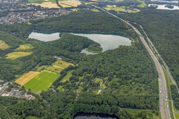 Aerial view, forest lake, Bärl, Duisburg, city limits of Mörs, Ruhr area, North Rhine-Westphalia, Germany, motorway A42, DE, Europe, aerial view, aerial photography, aerial photography, Mörs, lake, overview, bird's eye view, forest area, birds-eyes view, overview