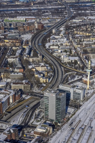 Aerial view, motorway A59, telecommunications tower, Dellviertel, Duisburg, Ruhr area, North Rhine-Westphalia, Germany, DE, Europe, aerial view, aerial photography, aerial photography, snow, TARGOBANK quarter, tower, overview, bird's eye view, winter, birds-eyes view, cleared roads, overview
