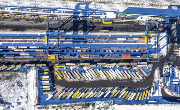Aerial view, Samskip Multimodal Rail Terminal, Duisburg terminal, Container Terminal, Dahlingstraße, Friemersheim, Duisburg, Ruhr area, North Rhine-Westphalia, Germany, DE, Europe, aerial view, aerial photography, aerial photography, snow, terminal, overview, bird's eye view, winter, birds-eyes view, cleared roads, overview