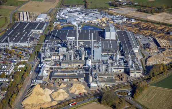 Aerial photograph, Egger Holzwerkstoffe GmbH in Brilon, Sauerland, North Rhine-Westphalia, Germany, Brilon, DE, Europe, commercial enterprises, commercial area, commercial area, commercial location, commercial use, industrial area, industrial building, industrial location, aerial photograph, aerial photography, aerial photography, overview, bird's-eye view, birds-eyes view, overview