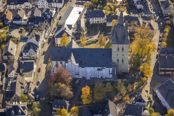 Aerial view, renovation work on the catholic provost church in Brilon, Sauerland, North Rhine-Westphalia, Germany, place of worship, construction work, construction measure, construction site, Brilon, DE, Europe, religious community, place of worship, holy place, church, parish, denomination, aerial photograph, aerial photography, aerial photography, religion, religious site, renovation, refurbishment, overview, bird's-eye view, overview