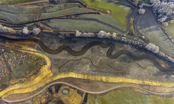 Aerial view, Suderwicher Bach meander and Emscher conversion in the Suderwich district of Recklinghausen on the city boundary with Castrop-Rauxel, Ruhr area, North Rhine-Westphalia, Germany, Castrop-Rauxel city boundary, DE, Emscher valley path, Europe, shapes and colours, aerial view, aerial photography, aerial photography, Recklinghausen, renaturation, overview, bird's-eye view, overview, ecological improvement
