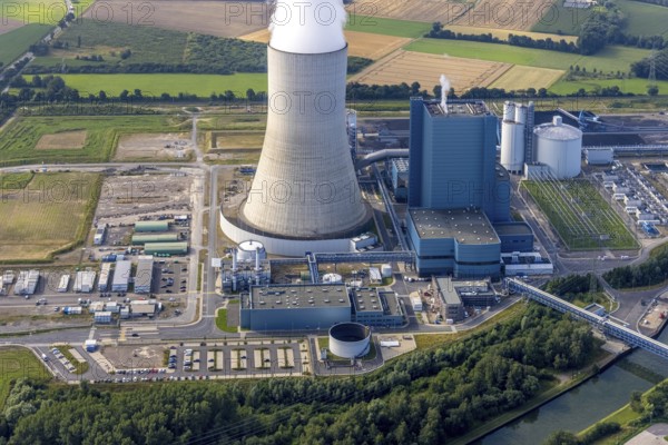 Aerial view of the power plant facilities and exhaust gas towers of the coal-fired power plant Datteln 4 Uniper power plant Im Löringhof at the Dortmund-Ems canal in Datteln in the Ruhr area in the federal state of North Rhine-Westphalia, Germany, Datteln, Ruhr area, North Rhine-Westphalia, DE, Europe, aerial view, birds-eyes view, aerial photography, aerial photography, overview, bird's eye view