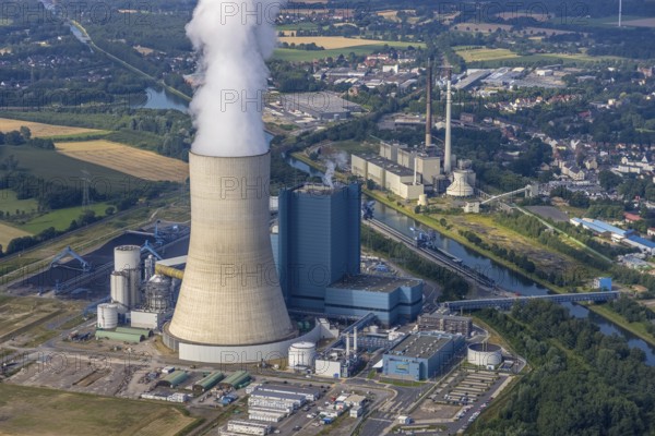 Aerial view of the power plant facilities and exhaust gas towers of the coal-fired power plant Datteln 4 Uniper power plant Im Löringhof at the Dortmund-Ems canal in Datteln in the Ruhr area in the federal state of North Rhine-Westphalia, Germany, Datteln, Ruhr area, North Rhine-Westphalia, DE, Europe, aerial view, birds-eyes view, aerial photography, aerial photography, overview, bird's eye view