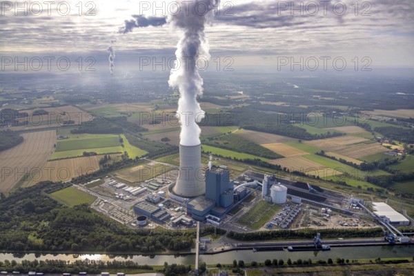 Aerial view of the power plant facilities and exhaust gas towers of the coal-fired power plant Datteln 4 Uniper power plant Im Löringhof at the Dortmund-Ems canal in Datteln in the Ruhr area in the federal state of North Rhine-Westphalia, Germany, Datteln, Ruhr area, North Rhine-Westphalia, DE, Europe, aerial view, birds-eyes view, aerial photography, aerial photography, overview, bird's eye view