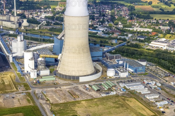 Aerial view of the power plant facilities and exhaust gas towers of the coal-fired power plant Datteln 4 Uniper power plant Im Löringhof at the Dortmund-Ems canal in Datteln in the Ruhr area in the federal state of North Rhine-Westphalia, Germany, Datteln, Ruhr area, North Rhine-Westphalia, DE, Europe, aerial view, birds-eyes view, aerial photography, aerial photography, overview, bird's eye view