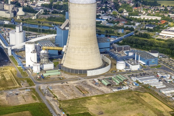Aerial view of the power plant facilities and exhaust gas towers of the coal-fired power plant Datteln 4 Uniper power plant Im Löringhof at the Dortmund-Ems canal in Datteln in the Ruhr area in the federal state of North Rhine-Westphalia, Germany, Datteln, Ruhr area, North Rhine-Westphalia, DE, Europe, aerial view, birds-eyes view, aerial photography, aerial photography, overview, bird's eye view
