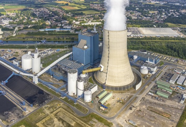 Aerial view of the power plant facilities and exhaust gas towers of the coal-fired power plant Datteln 4 Uniper power plant Im Löringhof at the Dortmund-Ems canal in Datteln in the Ruhr area in the federal state of North Rhine-Westphalia, Germany, Datteln, Ruhr area, North Rhine-Westphalia, DE, Europe, aerial view, birds-eyes view, aerial photography, aerial photography, overview, bird's eye view