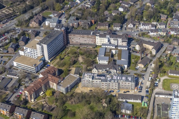 Aerial view, construction site new building at the Evang. Klinikum Niederrhein, St. Vinzenz-Hospital, Dinslaken, Ruhr area, North Rhine-Westphalia, Germany, construction work, construction area, construction site, building plots, construction project, construction site, DE, Europe, health care, hospital, clinic, clinic centre, hospital, aerial view, aerial photography, aerial photography, medical facility, medical aid, new building, Lower Rhine, emergency service, Rhine, overview, bird's eye view, overview, medical care