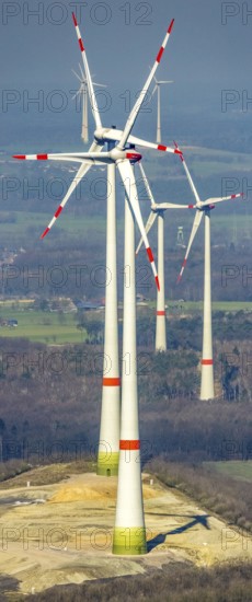 Aerial view, construction site, Halde Lohberg Norderweiterung, wind turbines, Oberlohberg, Dinslaken, Ruhr area, North Rhine-Westphalia, Germany, alternative energy, DE, Europe, aerial view, aerial photography, aerial photography, Lower Rhine, Rhine, overview, bird's eye view, WEA, wind energy, wind turbine, wind power, wind power plant, wind farm, wind turbines, birds-eyes view, overview, renewable energy, wind power plants