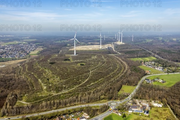 Aerial view, construction site, Halde Lohberg Norderweiterung, wind turbines, Oberlohberg, Dinslaken, Ruhr area, North Rhine-Westphalia, Germany, alternative energy, DE, Europe, aerial view, aerial photography, aerial photography, Lower Rhine, Rhine, overview, bird's-eye view, WEA, wind energy, wind turbine, wind power, wind power plant, wind farm, wind turbines, birds-eyes view, overview