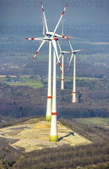 Aerial view, construction site, Halde Lohberg Norderweiterung, wind turbines, Oberlohberg, Dinslaken, Ruhr area, North Rhine-Westphalia, Germany, alternative energy, DE, Europe, aerial view, aerial photography, aerial photography, Lower Rhine, Rhine, overview, bird's eye view, WEA, wind energy, wind turbine, wind power, wind power plant, wind farm, wind turbines, birds-eyes view, overview, renewable energy, wind power plants