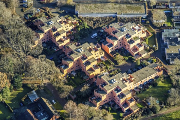 Aerial view of the residential complex Napoleonsweg in Dorsten in the Ruhr area in North Rhine-Westphalia, Germany, DE, Germany, Dorsten, Europe, property tax, real estate, aerial view, aerial photograph, aerial photography, aerial photography, North Rhine-Westphalia, Ruhr area, overview, bird's-eye view, residential complex, living and living, residential area, residential buildings, residential quality, residential neighbourhood, housing estate, birds-eyes view, overview