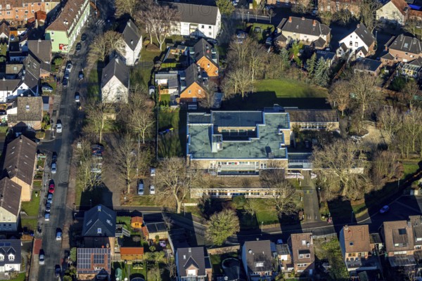 Aerial view of the Haldenwangschule Im Harsewinkel in Dorsten in the Ruhr area in North Rhine-Westphalia, Germany, education, educational institution, DE, Germany, Dorsten, Europe, educational institute, aerial view, aerial photograph, aerial photography, aerial photography, North Rhine-Westphalia, Ruhr area, school, overview, bird's eye view, birds-eyes view, overview