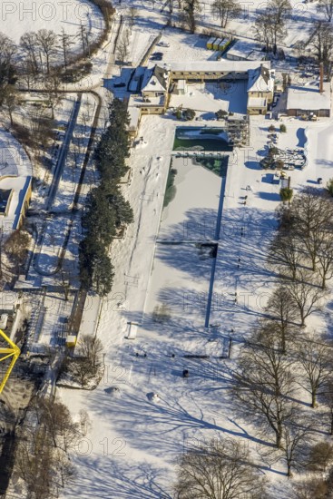 Aerial view, outdoor swimming pool Volksbad im Schnee an der Westfalenhalle, Dortmund, Ruhr area, North Rhine-Westphalia, Germany, bathing establishment, bathing resort, DE, Europe, outdoor swimming pool, aerial view, aerial photography, aerial photography, snow, swimming pool, swimming pool, overview, bird's eye view, winter, winter slump, winter landscape, birds-eyes view, overview