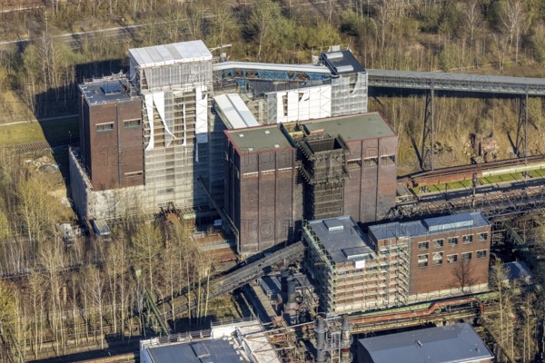 Aerial view, industrial monument Hansa coking plant, construction work on salt factory, screening plant and sorting tower, Huckarde, Dortmund, Ruhr area, North Rhine-Westphalia, Germany, construction work, building, construction area, building site, building plots, construction project, construction site, DE, Europe, industrial monument, aerial view, aerial photography, aerial photography, overview, bird's-eye view, overview