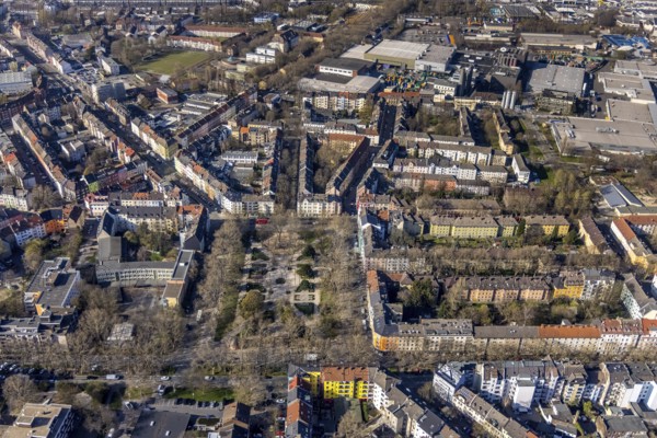 Aerial view, Nordmarkt, petanque court, boules court on the Nordmarkt, Nordmarkt primary school, harbour, Dortmund, Ruhr area, North Rhine-Westphalia, Germany, education, educational institution, DE, Europe, leisure activities, primary school, basic tax, green area, real estate, educational institute, aerial photograph, aerial photography, aerial photography, park, park facilities, school, overview, bird's eye view, residential area, residential area, residential buildings, residential quality, residential quarter, housing estate, bird's eye view, overview