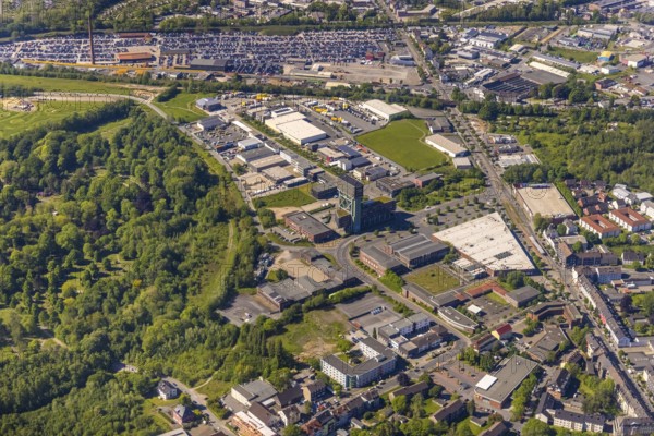 Aerial view, industrial area Minister Stein, industrial park road, hammerhead tower Minister Stein Schacht, car park AUTOKONTOR BAYER, Eving, Dortmund, Ruhr area, North Rhine-Westphalia, Germany, DE, Europe, commercial enterprises, commercial area, commercial park, commercial location, commercial use, industrial area, industrial location, aerial view, aerial photography, aerial photography, overview, bird's-eye view, bird's-eye view, overview