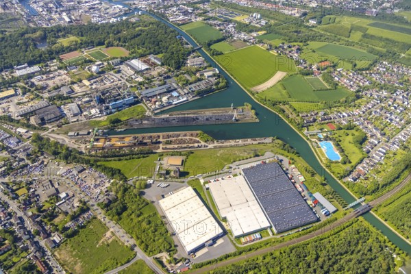 Aerial view, Lindhorster Hafen, coal harbour of the inland port Dortmunder Hafen AG in Dortmund in the federal state of North Rhine-Westphalia, Germany, Dortmund, Ruhr area, North Rhine-Westphalia, DE, Europe, birds-eyes view, aerial view, aerial photography, aerial photography, overview, bird's eye view, Dortmund harbour, inland port, Dortmund-Ems canal, freight traffic