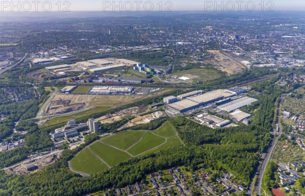 Aerial view, Kaufland logistics, former Westfalenhütte site, construction site and new REWE logistics centre, Kirchderne, Dortmund, Ruhr area, North Rhine-Westphalia, Germany, DE, Europe, commercial enterprises, commercial area, commercial location, commercial use, industrial area, industrial location, aerial photograph, aerial photography, aerial photography, overview, bird's-eye view, bird's-eye view, overview