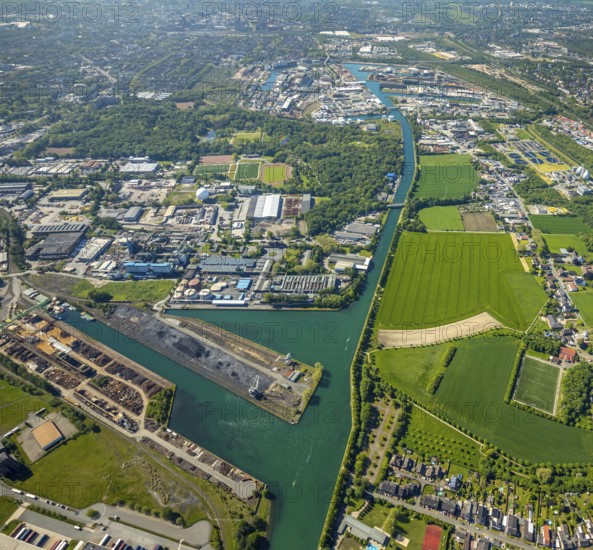 Aerial view, Lindhorster Hafen, coal harbour of the inland port Dortmunder Hafen AG in Dortmund in the federal state of North Rhine-Westphalia, Germany, Dortmund, Ruhr area, North Rhine-Westphalia, DE, Europe, birds-eyes view, aerial view, aerial photography, aerial photography, overview, bird's eye view, Dortmund harbour, inland port, Dortmund-Ems canal, freight traffic
