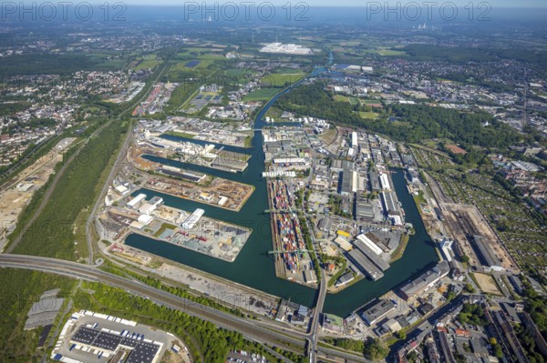 Aerial view, coal harbour of the inland port Dortmunder Hafen AG in Dortmund in the federal state of North Rhine-Westphalia, Germany, Dortmund, Ruhr area, North Rhine-Westphalia, DE, Europe, birds-eyes view, aerial photography, aerial photography, overview, bird's eye view, Dortmund harbour, inland port, Dortmund-Ems canal, freight traffic
