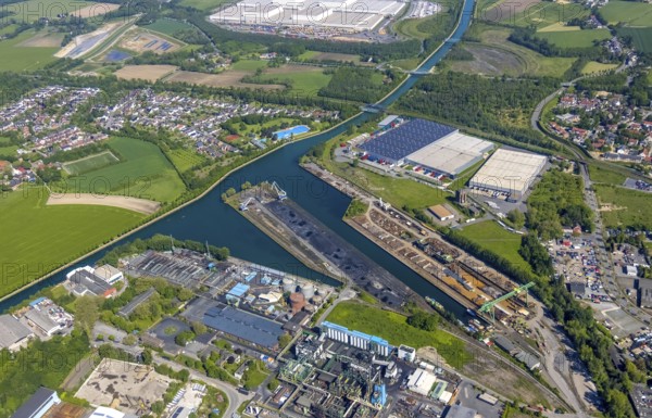 Aerial view, coal harbour of the inland port Dortmunder Hafen AG in Dortmund in the federal state of North Rhine-Westphalia, Germany, Dortmund, Ruhr area, North Rhine-Westphalia, DE, Europe, birds-eyes view, aerial photography, aerial photography, overview, bird's eye view, Dortmund harbour, inland port, Dortmund-Ems canal, freight traffic