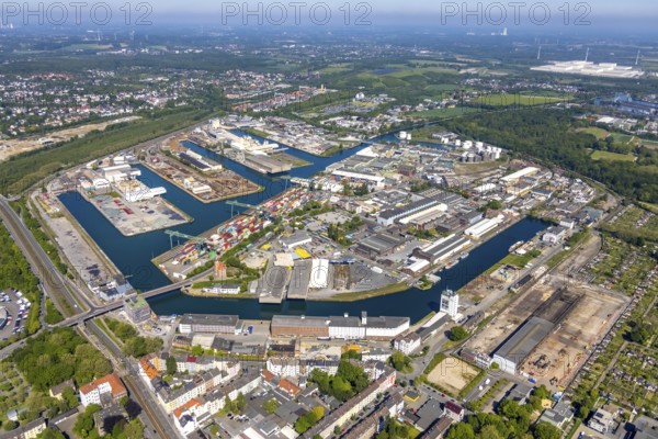 Aerial view, coal harbour of the inland port Dortmunder Hafen AG in Dortmund in the federal state of North Rhine-Westphalia, Germany, Dortmund, Ruhr area, North Rhine-Westphalia, DE, Europe, birds-eyes view, aerial photography, aerial photography, overview, bird's eye view, Dortmund harbour, inland port, Dortmund-Ems canal, freight traffic