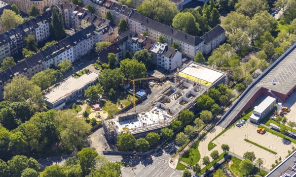 Aerial view, construction site at Sunderweg corner Speestraße for the new Lessing primary school, family centre and kindergarten Yorckstraße, harbour, Dortmund, Ruhr area, North Rhine-Westphalia, Germany, construction work, construction, construction area, building site, building plots, construction measure, construction project, construction site, DE, Europe, primary school, kindergarten, day nursery, day care centre, day nursery, aerial photograph, aerial photography, aerial photography, new building, school, overview, bird's eye view, birds-eyes view, overview