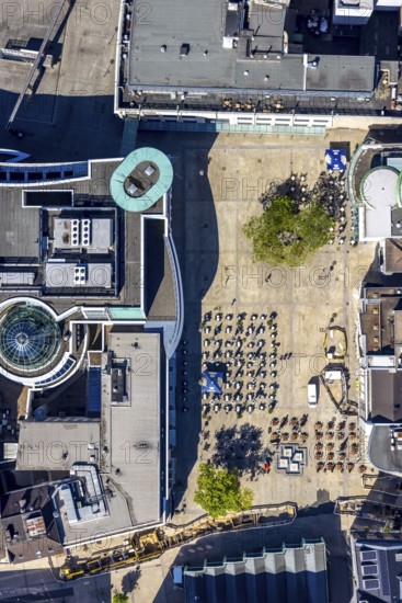 Aerial view, outdoor catering Alter Markt with brass fountain, City, Dortmund, Ruhr area, North Rhine-Westphalia, Germany