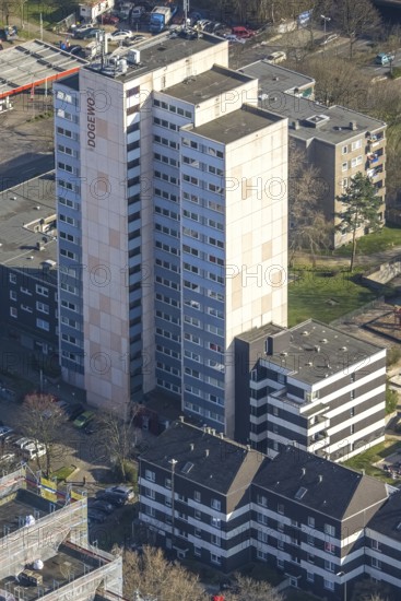 Aerial photo, demolition construction site high-rise building Kielstraße, project urban redevelopment west, rear high-rise building of the housing company DOGEWO21 in Heiligegartenstraße, Nordmarkt, Dortmund, Ruhr area, North Rhine-Westphalia, Germany, demolition horror house, construction work, construction area, construction site, building plots, building crane, construction project, building site, DE, Europe, property tax, high-rise building, real estate, aerial view, aerial photography, aerial photography, overview, bird's-eye view, residential complex, living and living, residential area, residential buildings, birds-eyes view, overview