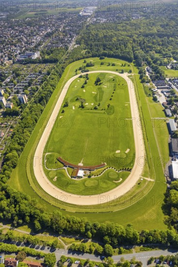 Aerial view, racecourse Dortmund with golf course, golf club GolfRange Dortmund, golf course at the Dortmund racecourse in Wambel, Wambel, Dortmund, Ruhr area, North Rhine-Westphalia, Germany, DE, Europe, golf, golf course, golf club, golf course, golf range, golf meadow, aerial view, aerial photography, aerial photography, equestrian sports, equestrian sports, racecourse, sports, overview, bird's eye view, overview