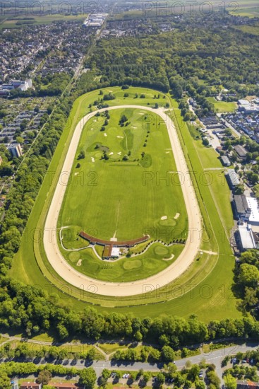Aerial view, racecourse Dortmund with golf course, golf club GolfRange Dortmund, golf course at the Dortmund racecourse in Wambel, Wambel, Dortmund, Ruhr area, North Rhine-Westphalia, Germany, DE, Europe, golf, golf course, golf club, golf course, golf range, golf meadow, aerial view, aerial photography, aerial photography, equestrian sports, equestrian sports, racecourse, sports, overview, bird's eye view, overview