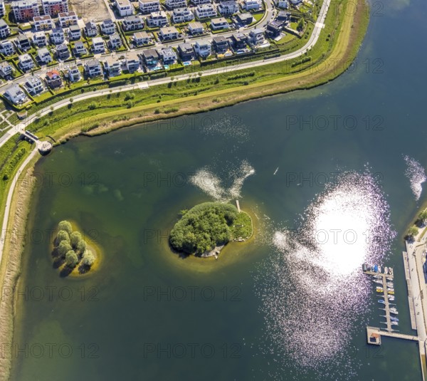 Aerial photo, Phoenix Lake, island in the lake, Hörde, Dortmund, Ruhr area, North Rhine-Westphalia, Germany, DE, Europe, property tax, real estate, aerial photography, aerial photography, Phoenix Lake, overview, bird's-eye view, residential area, housing and living, residential area, residential buildings, residential quality, residential neighbourhood, housing estate, birds-eyes view, overview, Emscher, river Emscher
