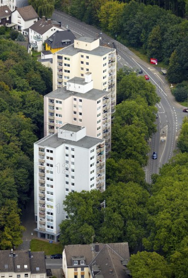 Aerial view, high-rise housing estate at Adalbertstraße and Wittener Straße in the district Dorstfeld in Dortmund, Ruhr area, North Rhine-Westphalia, Germany, DE, Dortmund, Europe, property tax, high-rise buildings, real estate, aerial view, aerial photography, aerial photography, multi-family houses, apartment buildings, overview, bird's eye view, housing estate, living and living, residential area, residential buildings, residential quality, residential neighbourhood, housing estate, birds-eyes view, overview
