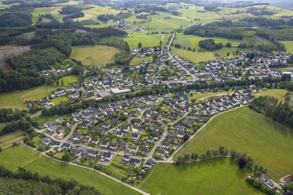 Aerial view, forest area with forest damage, local view Hützemert, Drolshagen, Sauerland, North Rhine-Westphalia, Germany, tree dieback, bark beetle damage, bark beetle plague, DE, Europe, property tax, real estate, clear-cutting, aerial view, aerial photography, aerial photography, overview, bird's eye view, forest, forest damage, forest dieback, residential area, living and living, residential area, residential buildings, quality of life, birds-eyes view, overview