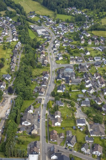 Aerial view, main street and village view Hützemert, Drolshagen, Sauerland, North Rhine-Westphalia, Germany, federal road B54, DE, Europe, property tax, real estate, aerial view, aerial photography, aerial photography, overview, bird's-eye view, living and life, residential area, residential buildings, quality of life, birds-eyes view, overview