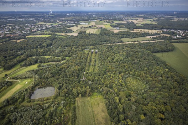 Aerial view, Former shooting range in the nature reserve Buschei Am Wirksfeld and Wulfscher Teich in the district Kurl in Dortmund, Ruhr area, North Rhine-Westphalia, Germany, DE, Dortmund, Europe, aerial view, aerial photography, aerial photography, NSG, shooting range, pond, overview, bird's eye view, forest area, birds-eyes view, former extinguishing water pond, overview
