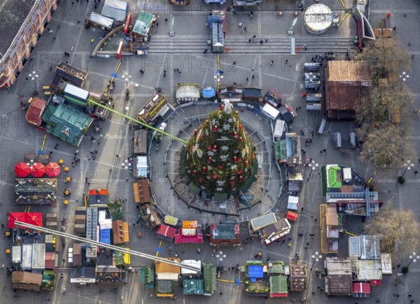 Aerial view, Germany's largest Christmas tree on Hansaplatz in the city centre of Dortmund, Ruhr area, North Rhine-Westphalia, Germany, DE, Dortmund, Europe, aerial view, aerial photography, aerial photography, overview, bird's eye view, Christmas, Christmas tree, birds-eyes view, overview