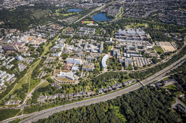 Aerial view, Heinrich-Heine-University in the district Bilk in Düsseldorf, Rhineland, North Rhine-Westphalia, Germany, education, educational institution, DE, Düsseldorf, Europe, university, teaching institute, aerial view, aerial photography, aerial photography, overview, university, bird's-eye view, birds-eyes view, overview