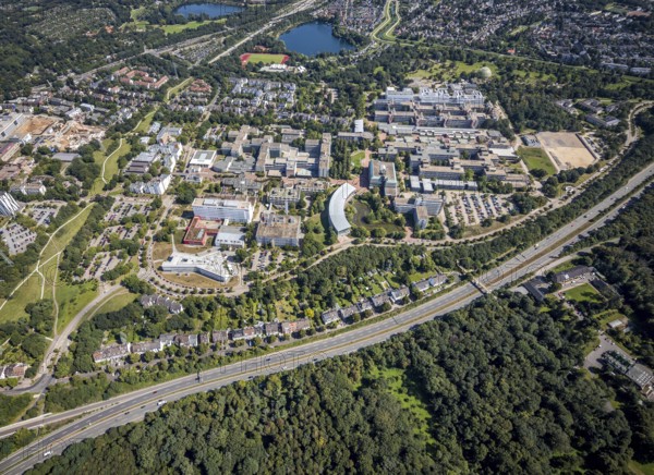 Aerial view, Heinrich-Heine-University in the district Bilk in Düsseldorf, Rhineland, North Rhine-Westphalia, Germany, education, educational institution, DE, Düsseldorf, Europe, university, teaching institute, aerial view, aerial photography, aerial photography, overview, university, bird's-eye view, birds-eyes view, overview
