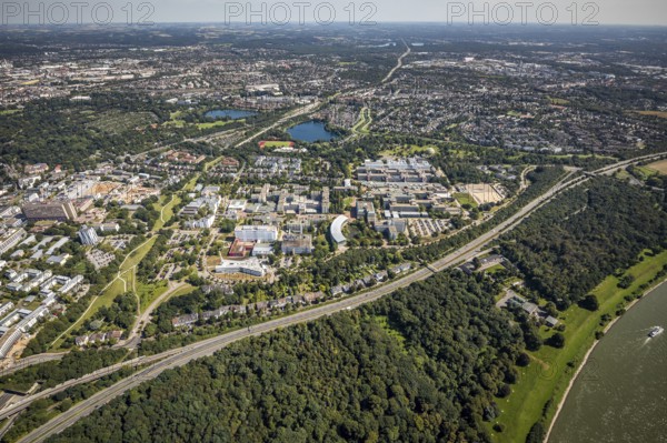 Aerial view, Heinrich-Heine-University in the district Bilk in Düsseldorf, Rhineland, North Rhine-Westphalia, Germany, education, educational institution, DE, Düsseldorf, Europe, university, teaching institute, aerial view, aerial photography, aerial photography, overview, university, bird's-eye view, birds-eyes view, overview