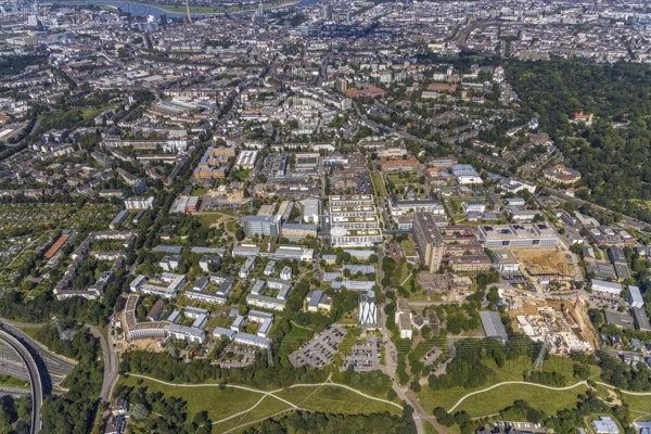Aerial view, construction site and new building at the University Hospital Düsseldorf in the district Bilk in Düsseldorf, Rhineland, North Rhine-Westphalia, Germany, construction work, construction area, construction site, building plots, construction project, construction site, DE, Düsseldorf, Europe, aerial view, aerial photography, aerial photography, new building, overview, bird's-eye view, overview