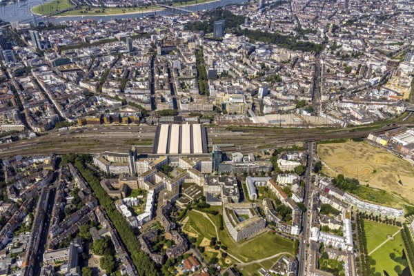 Aerial view, Düsseldorf main station and station forecourt at Konrad-Adenauer-Platz / Bertha-von-Suttner-Platz in the Oberbilk district of Düsseldorf, Rhineland, North Rhine-Westphalia, Germany, railway station, station forecourt, DE, Deutsche Bahn AG, Düsseldorf, Europe, main station, main railway station, aerial view, aerial photography, aerial photography, overview, bird's-eye view, overview