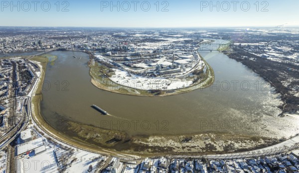 Aerial view, Rhine bend at the harbour, Lausward power station, harbour, Düsseldorf, Rhineland, North Rhine-Westphalia, Germany, inland port, DE, Europe, thermal power station, power station, power station plant, aerial view, aerial photography, aerial photography, snow, overview, bird's-eye view, winter, birds-eyes view, overview