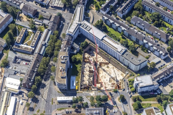 Aerial view, construction site and new building UpperNord Tower on Mercedesstraße in the Düsseltal district of Düsseldorf, Rhineland, North Rhine-Westphalia, Germany, construction work, construction area, construction site, building plots, construction project, construction site, DE, Düsseldorf, Europe, aerial view, aerial photography, aerial photography, new building, overview, bird's-eye view, overview