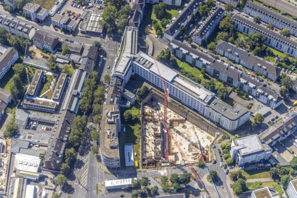 Aerial view, construction site and new building UpperNord Tower on Mercedesstraße in the Düsseltal district of Düsseldorf, Rhineland, North Rhine-Westphalia, Germany, construction work, construction area, construction site, building plots, construction project, construction site, DE, Düsseldorf, Europe, aerial view, aerial photography, aerial photography, new building, overview, bird's-eye view, overview