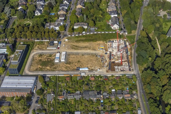 Aerial view, construction site Zoo eins Quartier für Wohnungen an der Max-Planck-Straße im Stadtteil Düsseltal in Düsseldorf, Rhineland, North Rhine-Westphalia, Germany, construction work, construction area, building site, building plots, construction project, construction site, DE, Düsseldorf, Europe, property tax, real estate, aerial photograph, aerial photography, aerial photography, new construction, overview, bird's eye view, residential complex, living and living, residential area, residential buildings, residential quality, residential neighbourhood, housing estate, birds-eyes view, overview
