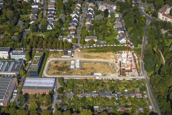 Aerial view, construction site Zoo eins Quartier für Wohnungen an der Max-Planck-Straße im Stadtteil Düsseltal in Düsseldorf, Rhineland, North Rhine-Westphalia, Germany, construction work, construction area, building site, building plots, construction project, construction site, DE, Düsseldorf, Europe, property tax, real estate, aerial photograph, aerial photography, aerial photography, new construction, overview, bird's eye view, residential complex, living and living, residential area, residential buildings, residential quality, residential neighbourhood, housing estate, birds-eyes view, overview